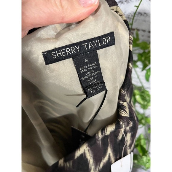 Sherry Taylor skirt size Small Brown Khaki Bias Knee A Line Church Career Casual - Picture 9 of 9